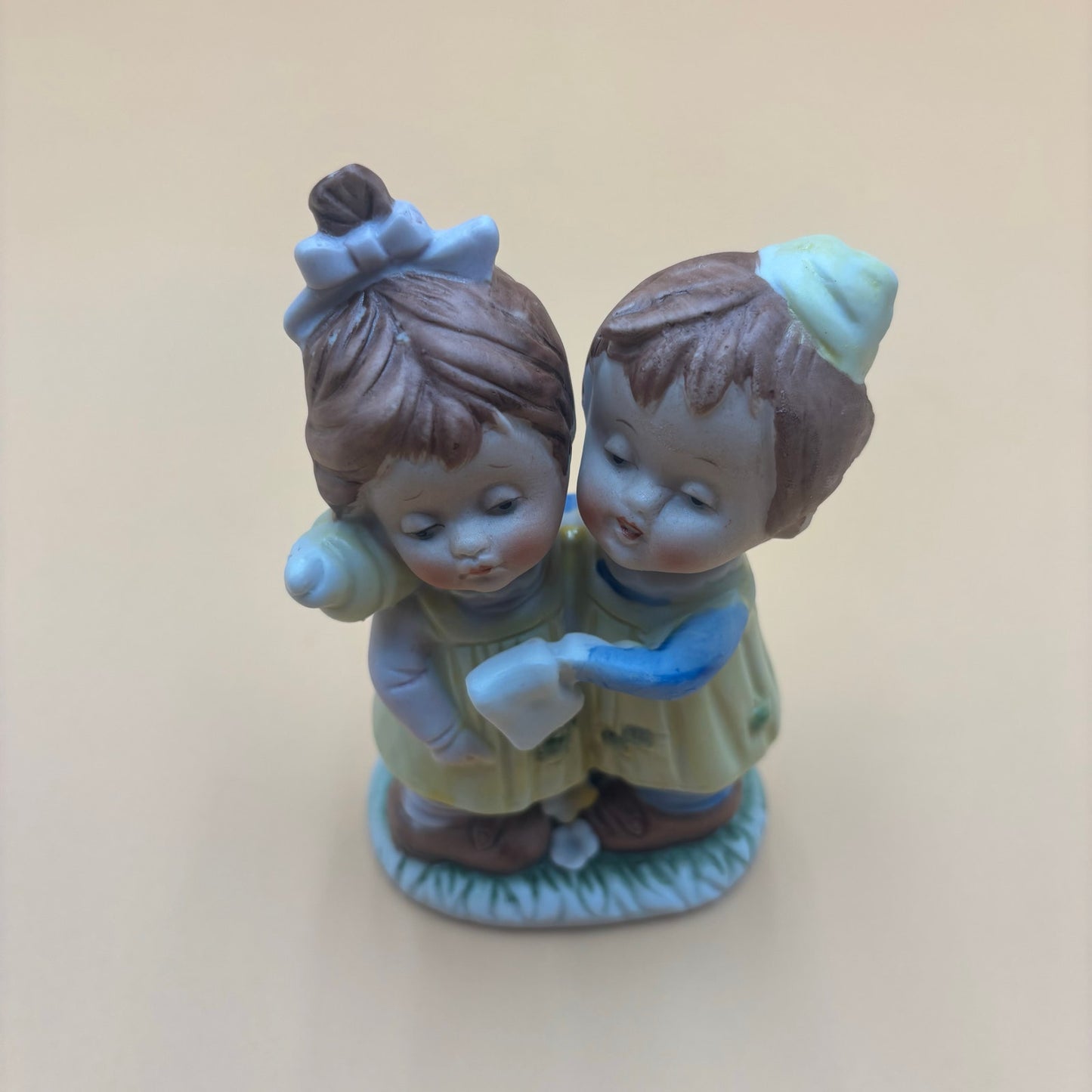 Vintage Crown Royal Hand-Painted Figurine β Boy & Girl Hugging (5β)