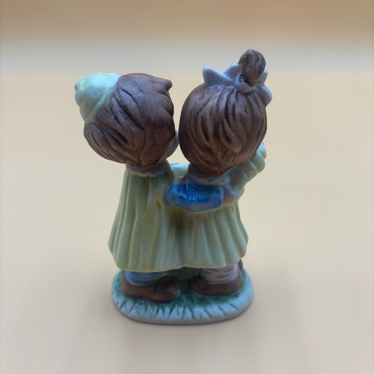 Vintage Crown Royal Hand-Painted Figurine β Boy & Girl Hugging (5β)