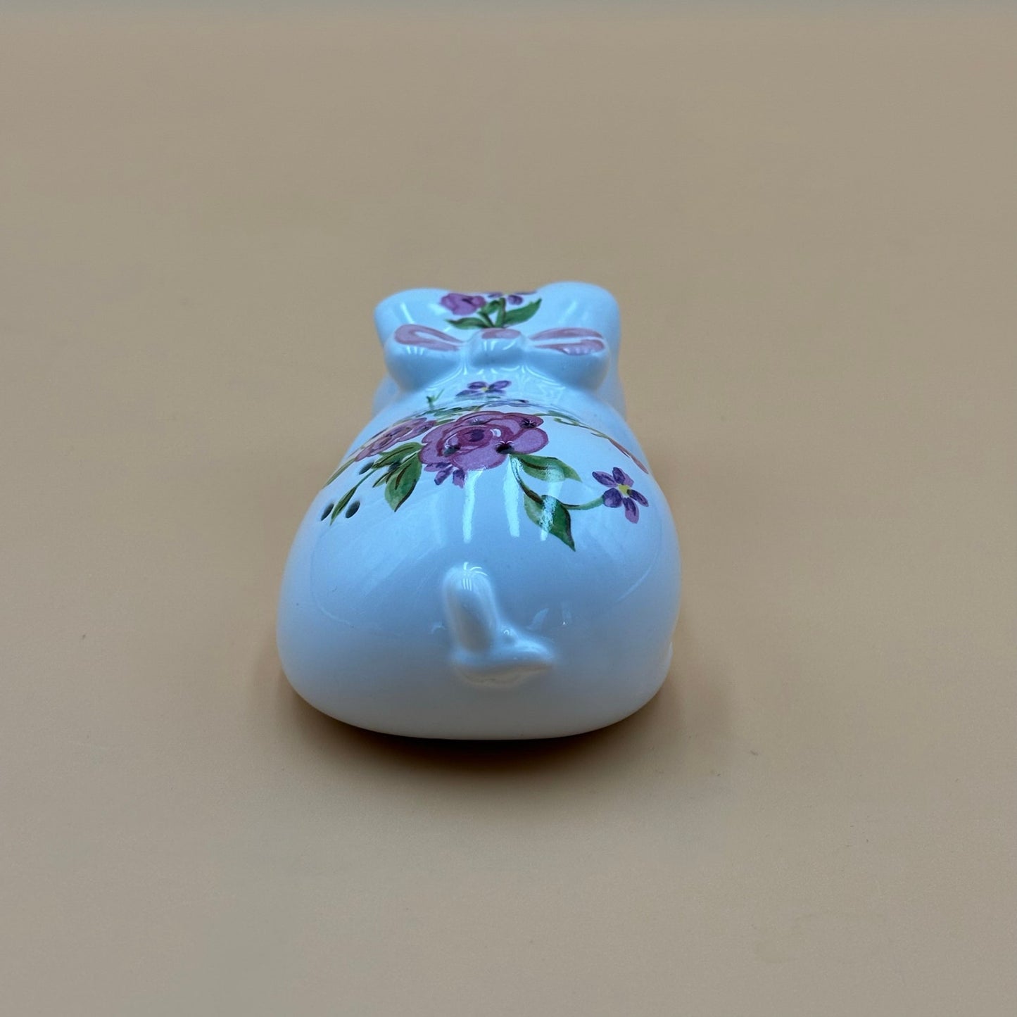Vintage 1978 Avon Ceramic Pig Sachet β Floral Sleeping Pig with Bow, Made in Brazil