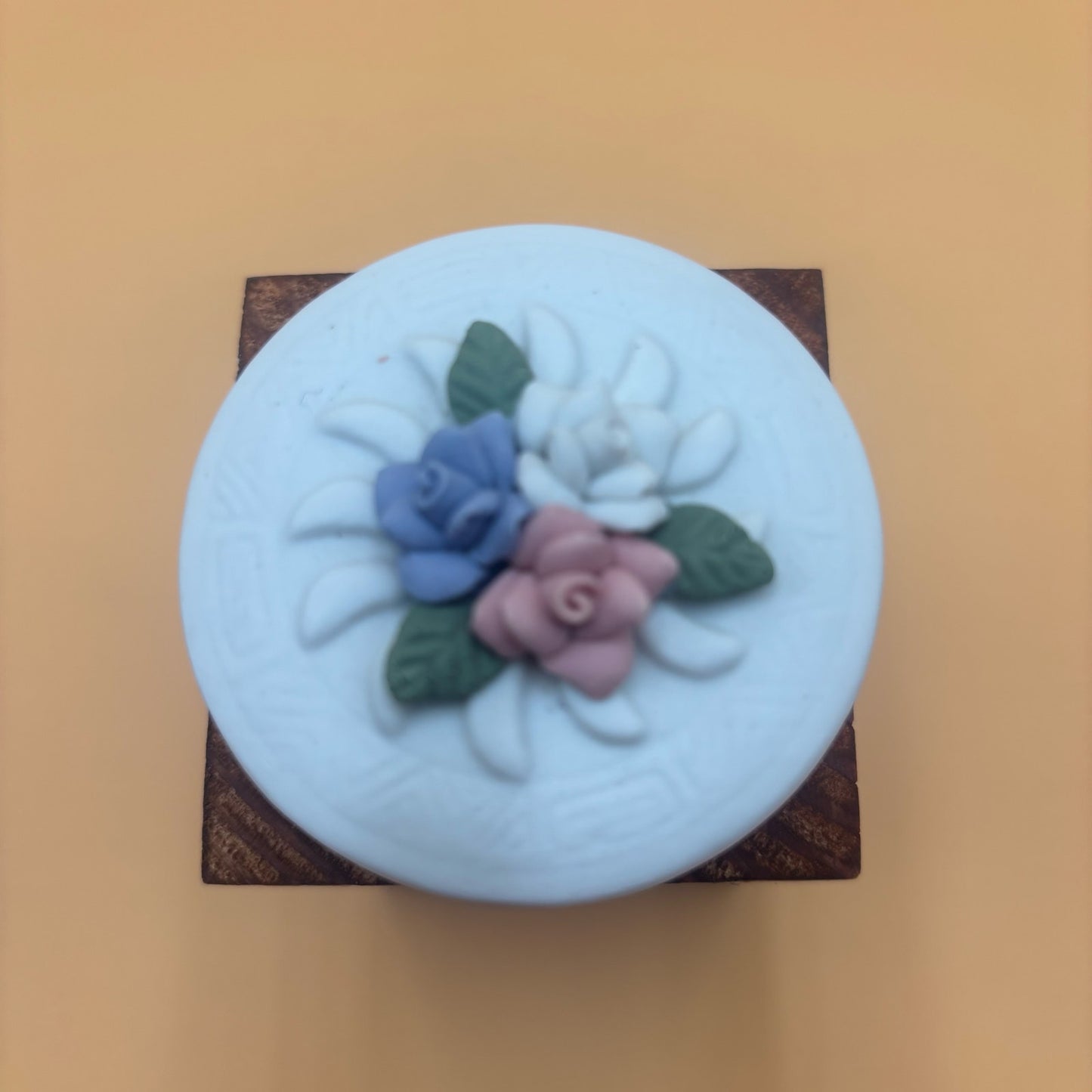 Vintage 1990s Porcelain Trinket Box β Floral Detail β Blue, Pink & White Flowers