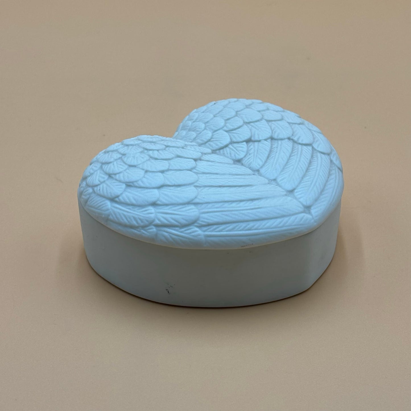 White Angel Wing Heart-Shaped Feather Trinket Box β Ceramic