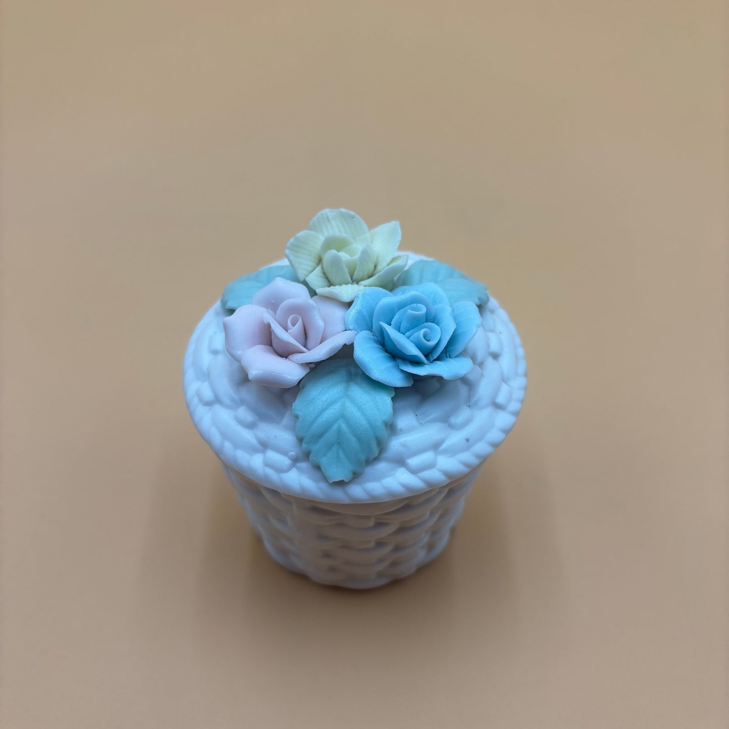 Porcelain Basket with Pastel Floral Lid β White Lattice Design