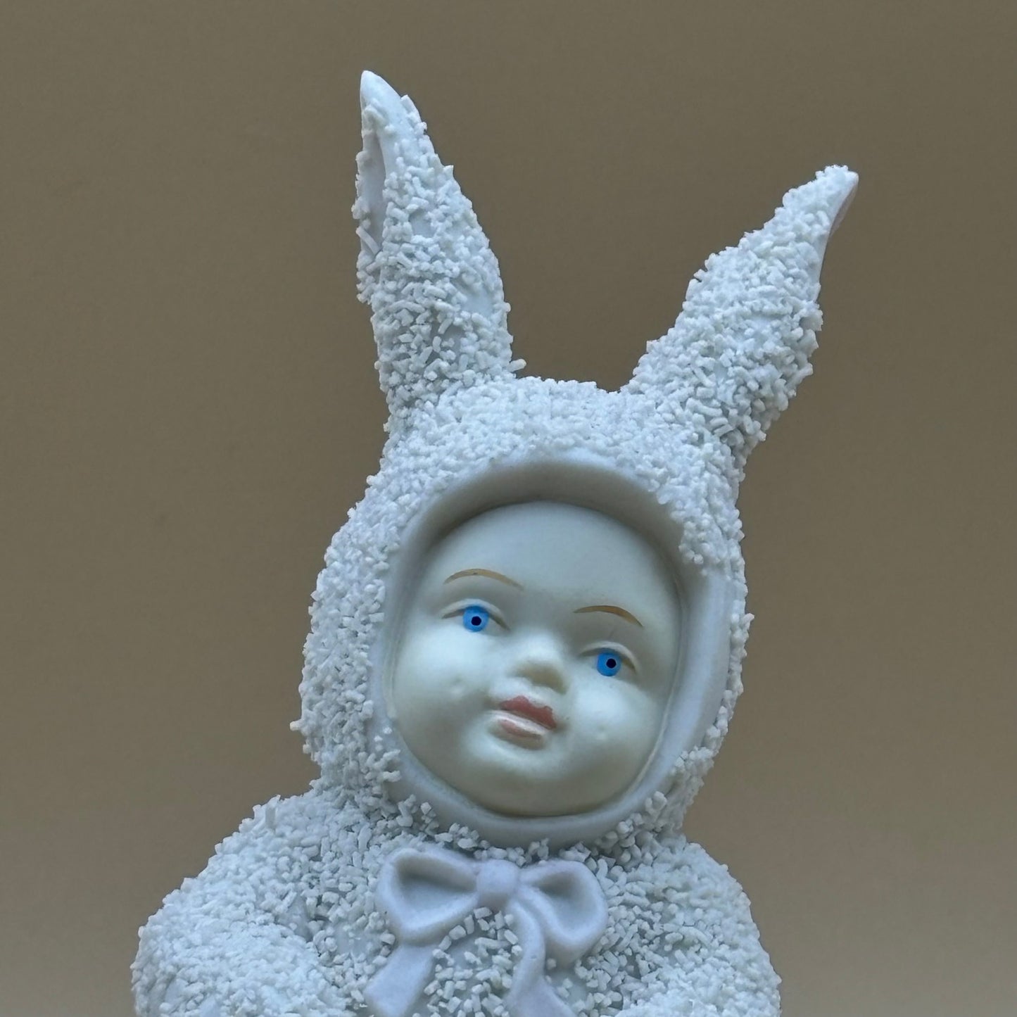 Vintage 1994 Dept 56 Snowbunnies "A Tisket A Tasket" Bunny Figurine