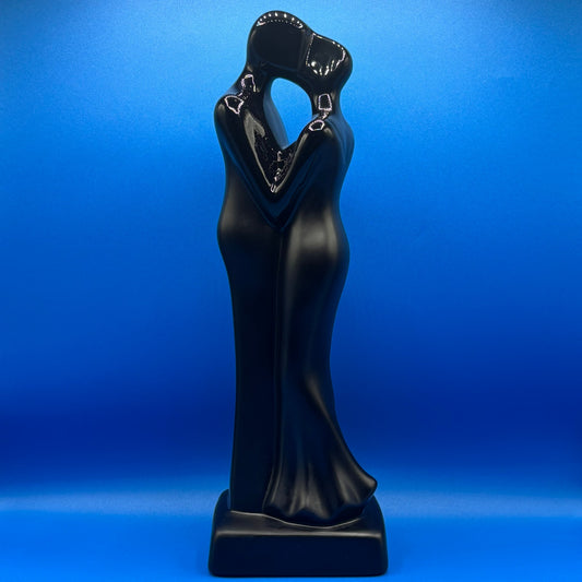 Vintage Art Deco Style Black Satin Ceramic Kissing Sculpture