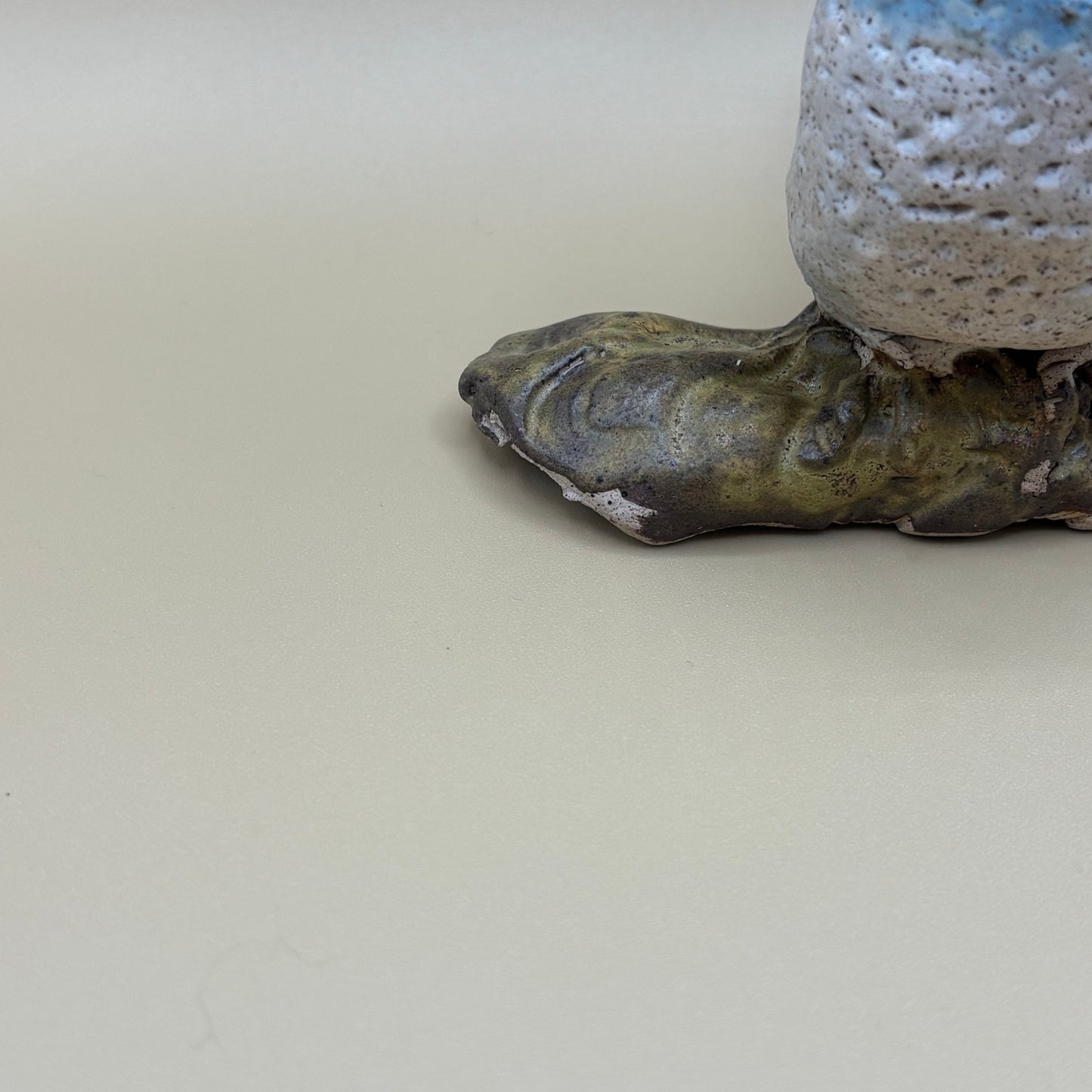VTG Ceramic Blue Bird Sculpture On Drift Wood