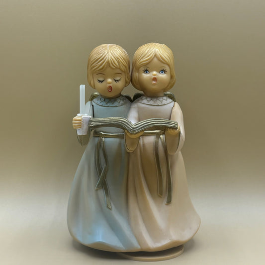 1981 Merton Co Christmas Caroling Angels Musical Figurine