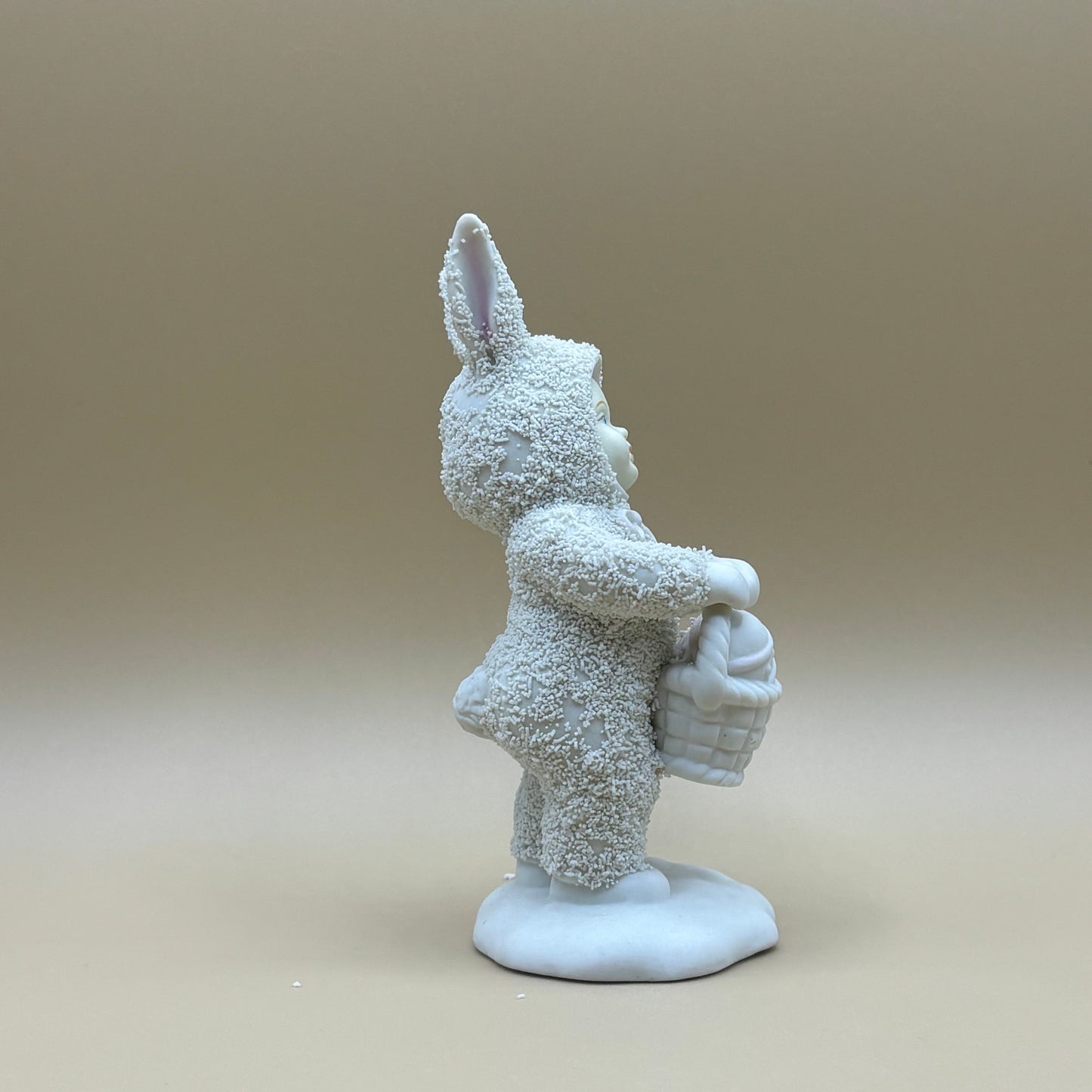 Vintage 1994 Dept 56 Snowbunnies "A Tisket A Tasket" Bunny Figurine