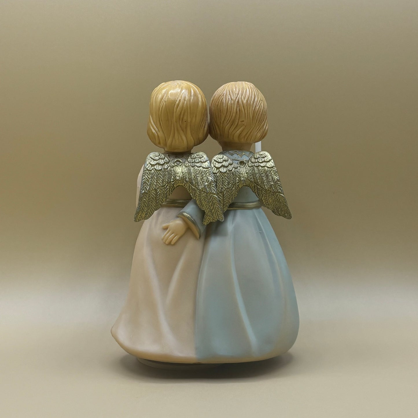 1981 Merton Co Christmas Caroling Angels Musical Figurine