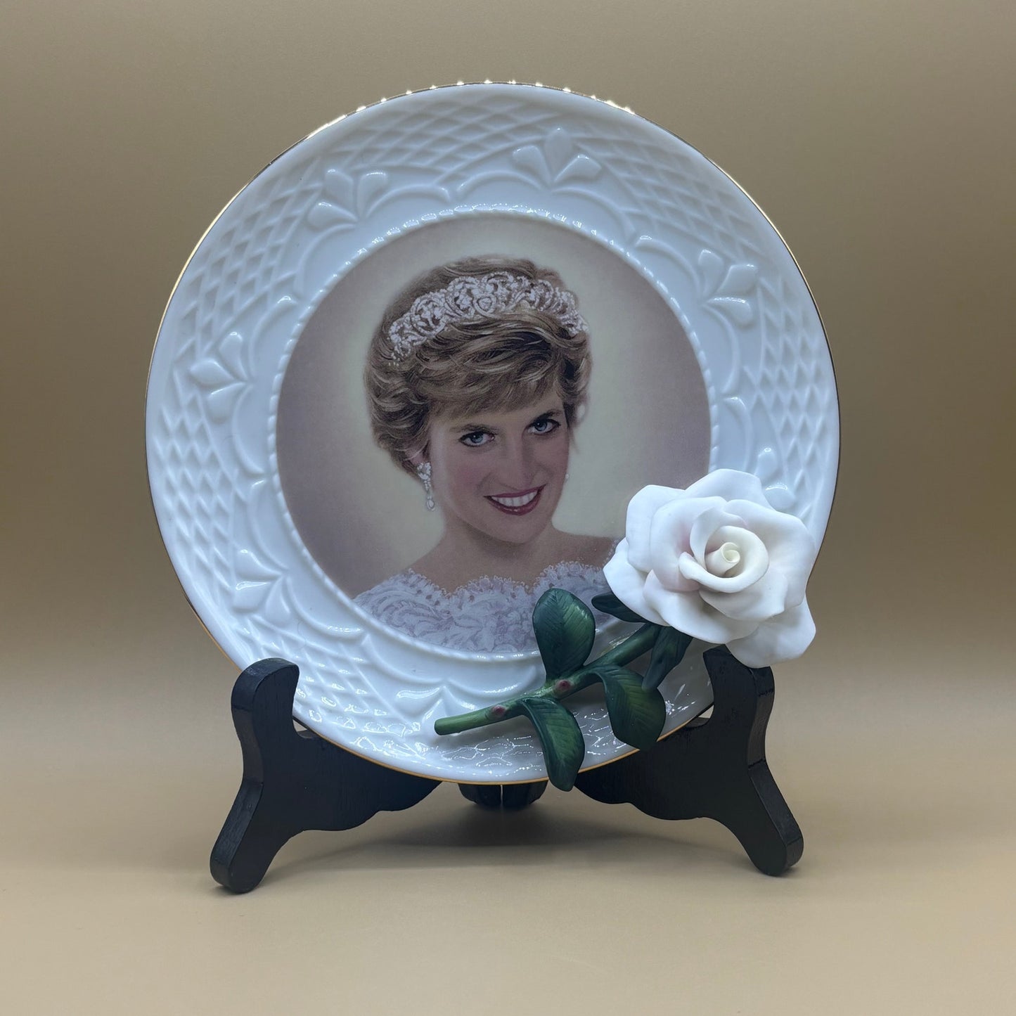 Tribute Princess Diana England's Rose Plate 1997 The Bradford Exchange